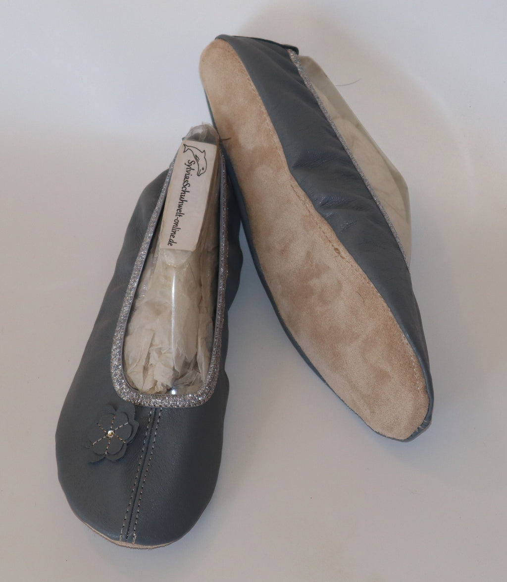 MajestiBallerina Reisehausschuhe Gymnastikschuhe Ballerina 2021 grey Flower
