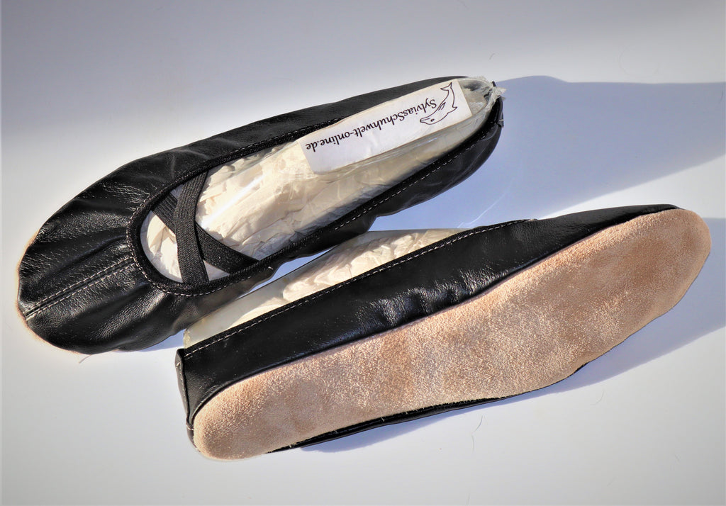 MajestiBallerina Gymnastikschuhe Ballerina Theresa 22-1911 schwarz weiß bis EU48